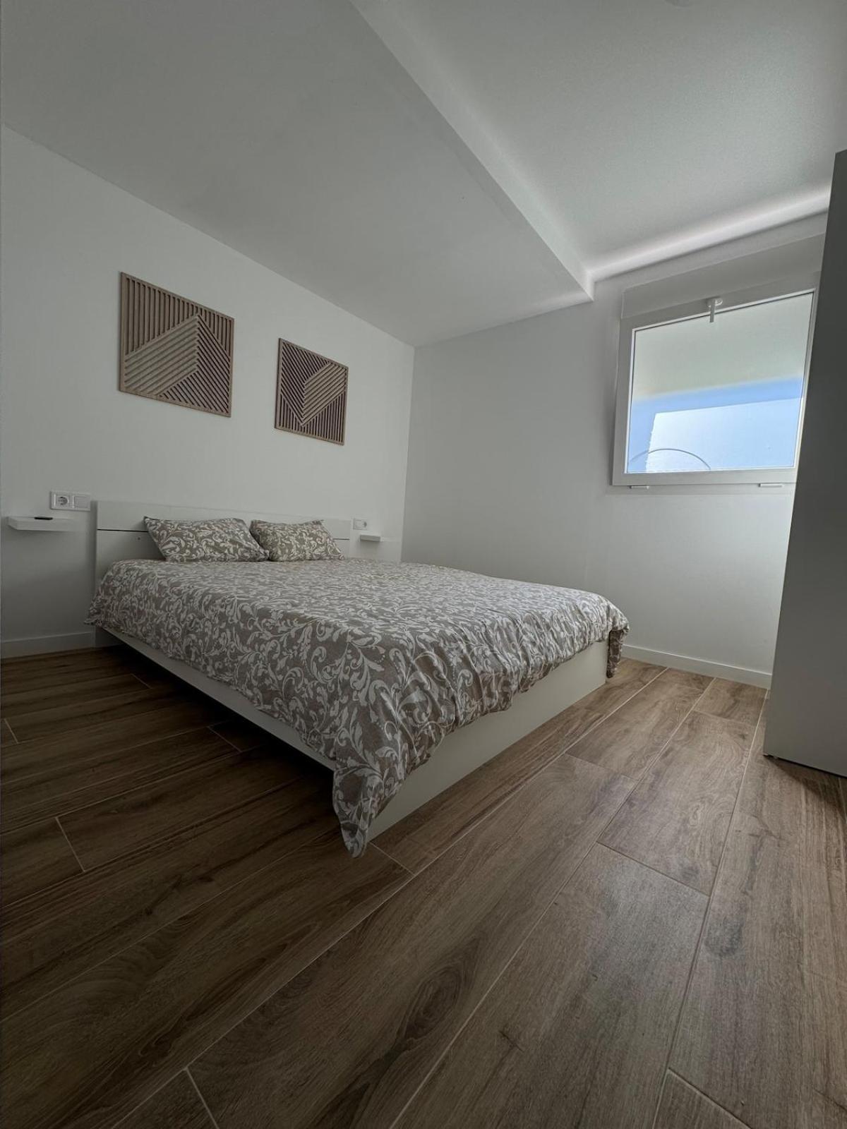 Apartamento 4 Min De La Playa! กัสเตญองเดลาปลานา ภายนอก รูปภาพ